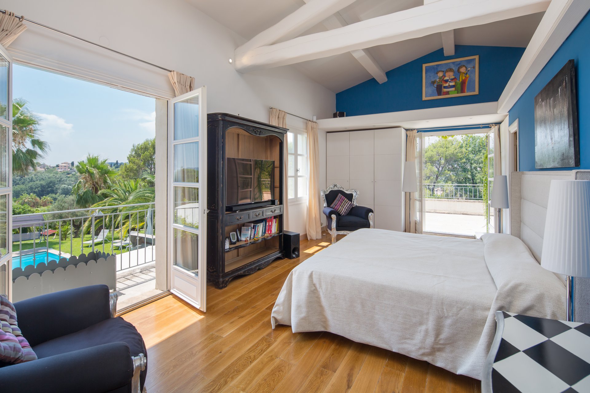 Ad Sale Property SaintPauldeVence (06570), 7 Rooms refV2133CO