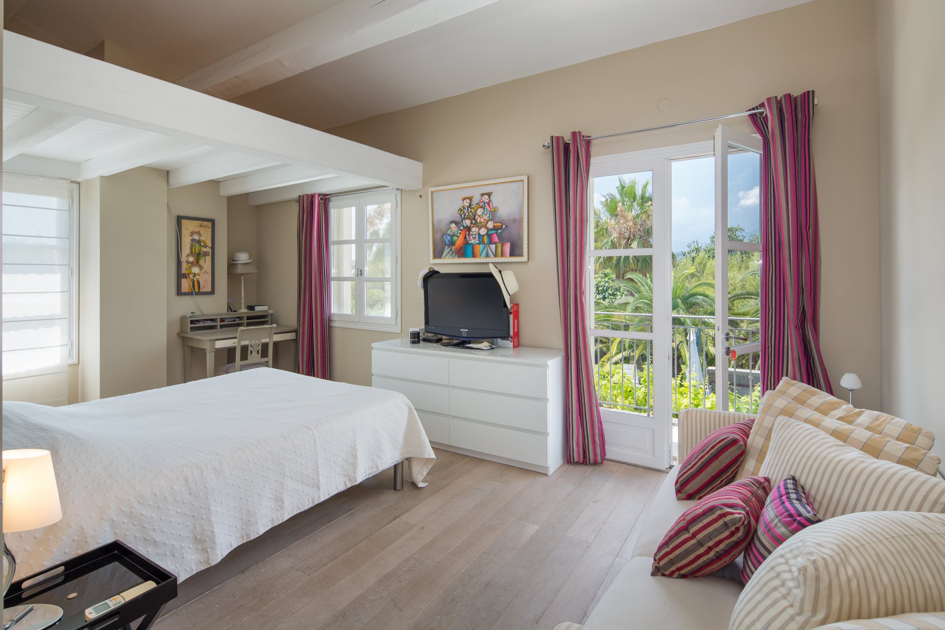 Ad Sale Property SaintPauldeVence (06570), 7 Rooms refV2133CO