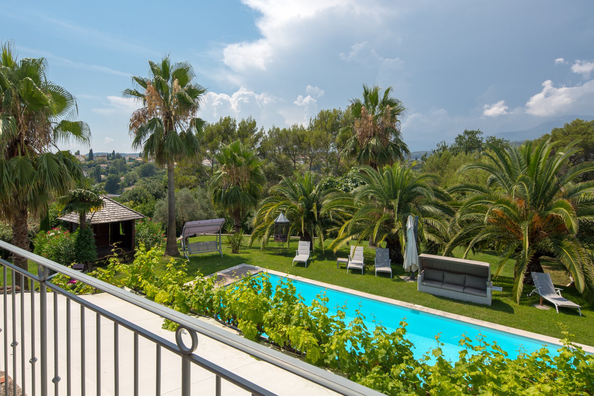 Ad Sale Property SaintPauldeVence (06570), 7 Rooms refV2133CO