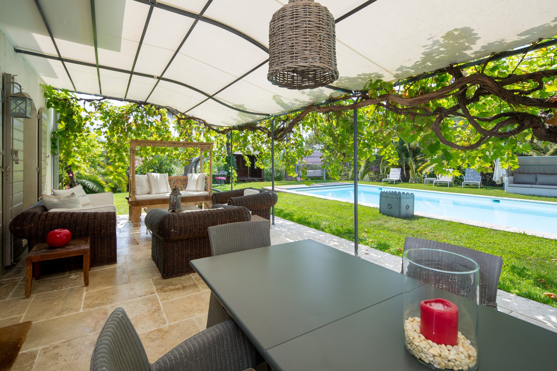 Ad Sale Property SaintPauldeVence (06570), 7 Rooms refV2133CO