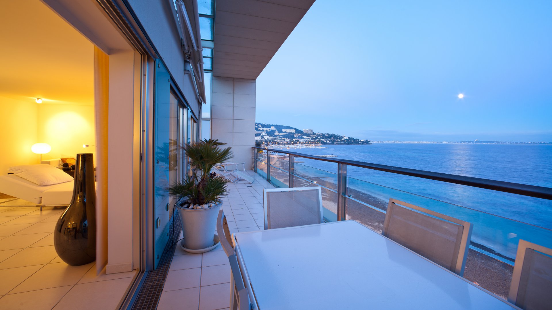 Ad Seasonal rental Apartment Cannes Palm Beach (06400), 6 Capacity ref