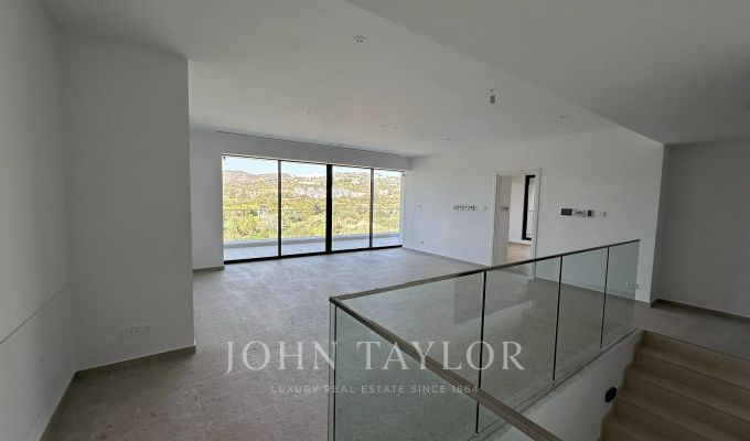 New construction Delivery on 12/25 Agios Tychonas