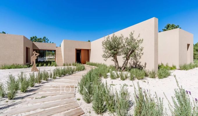 New construction Delivery on 07/26 Melides