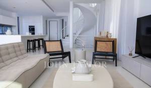 New construction Villa Peyia
