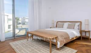New construction Villa Peyia