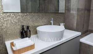 New construction Villa Peyia
