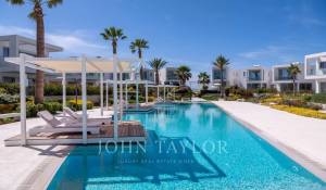 New construction Villa Peyia