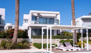 New construction Villa Peyia