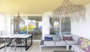 Rental Apartment Cala Llenya