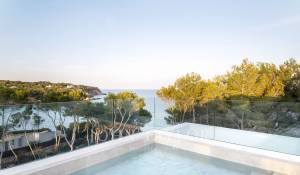 Rental Apartment Cala Llenya