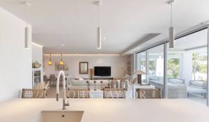 Rental Apartment Cala Llenya