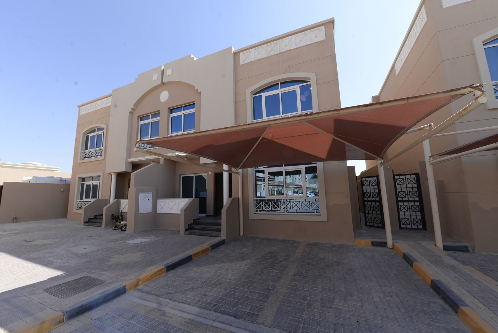 Ad Rental Apartment Doha Al Muraikh, 4 Rooms refL1984DA