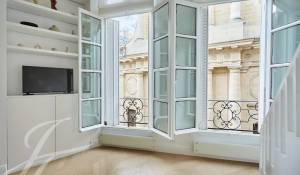 Rental Apartment Paris 1er