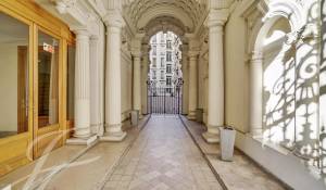 Rental Apartment Paris 8ème