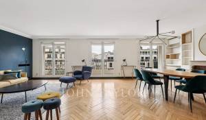 Rental Apartment Paris 8ème