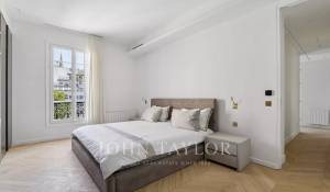 Rental Apartment Paris 8ème