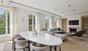 Rental Apartment Paris 8ème