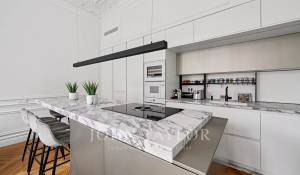 Rental Apartment Paris 8ème