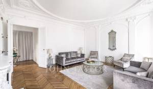 Rental Apartment Paris 8ème