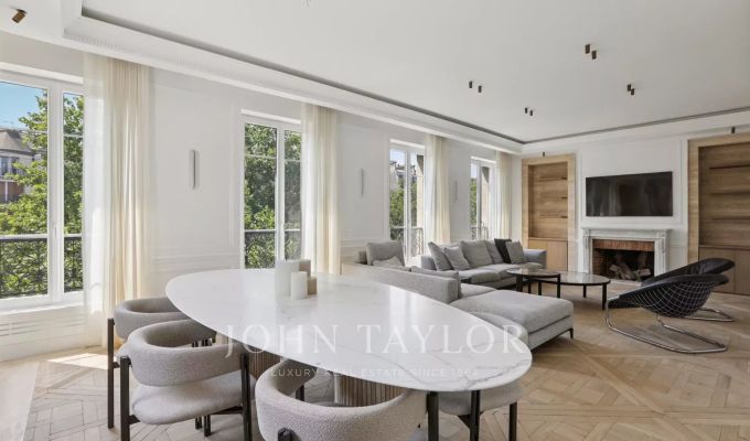 Rental Apartment Paris 8ème