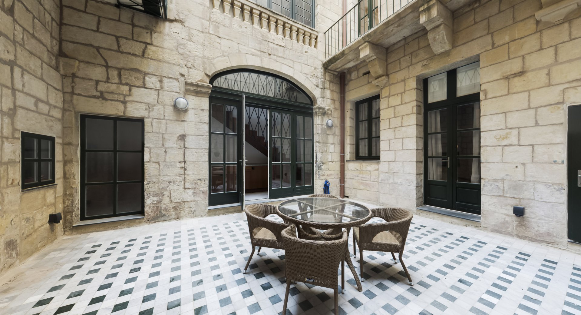 Ad Rental Apartment Valletta (VLT) refL0744MT