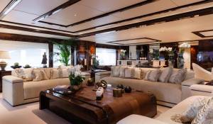 Charter Motor Yacht 