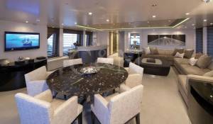 Charter Motor Yacht 