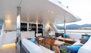 Charter Motor Yacht 