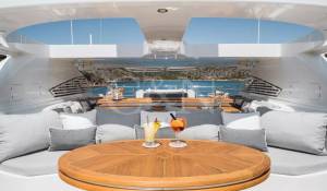 Charter Motor Yacht 