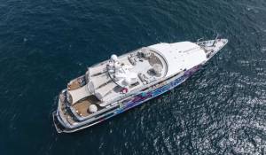 Charter Motor Yacht 