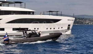 Charter Motor Yacht 