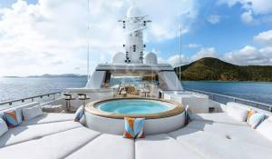 Charter Motor Yacht 