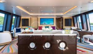 Charter Motor Yacht 
