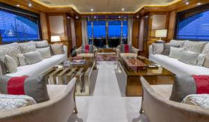 Charter Motor Yacht 