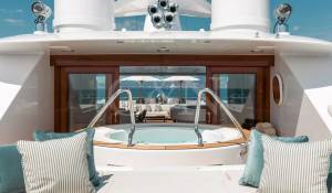 Charter Motor Yacht 