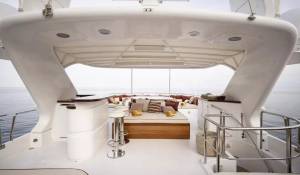 Charter Motor Yacht 