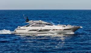 Charter Motor Yacht 