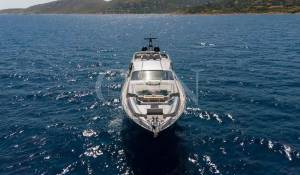 Charter Motor Yacht 