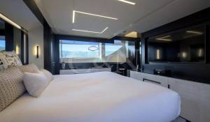 Charter Motor Yacht 