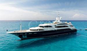 Charter Motor Yacht 