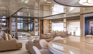 Charter Motor Yacht 