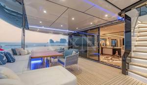 Charter Motor Yacht 