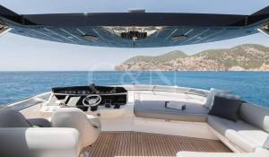 Charter Motor Yacht 
