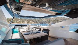Charter Motor Yacht 