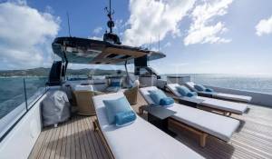 Charter Motor Yacht 