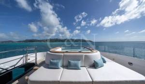 Charter Motor Yacht 