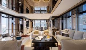 Charter Motor Yacht 