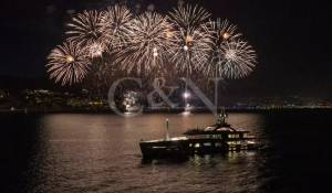 Charter Motor Yacht 