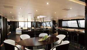 Charter Sailing Yacht 