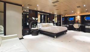 Charter Sailing Yacht 